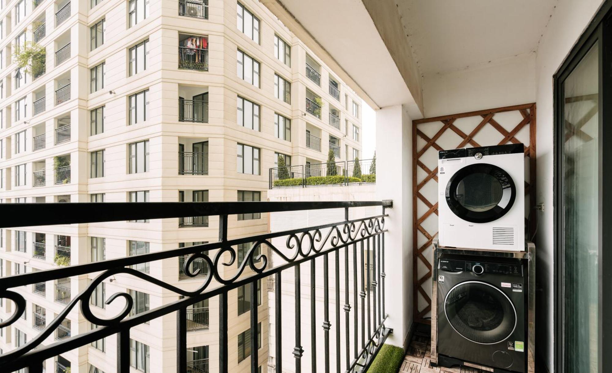 Hi-Home Suites - The West Lake Xuan Dieu Ханой Екстериор снимка